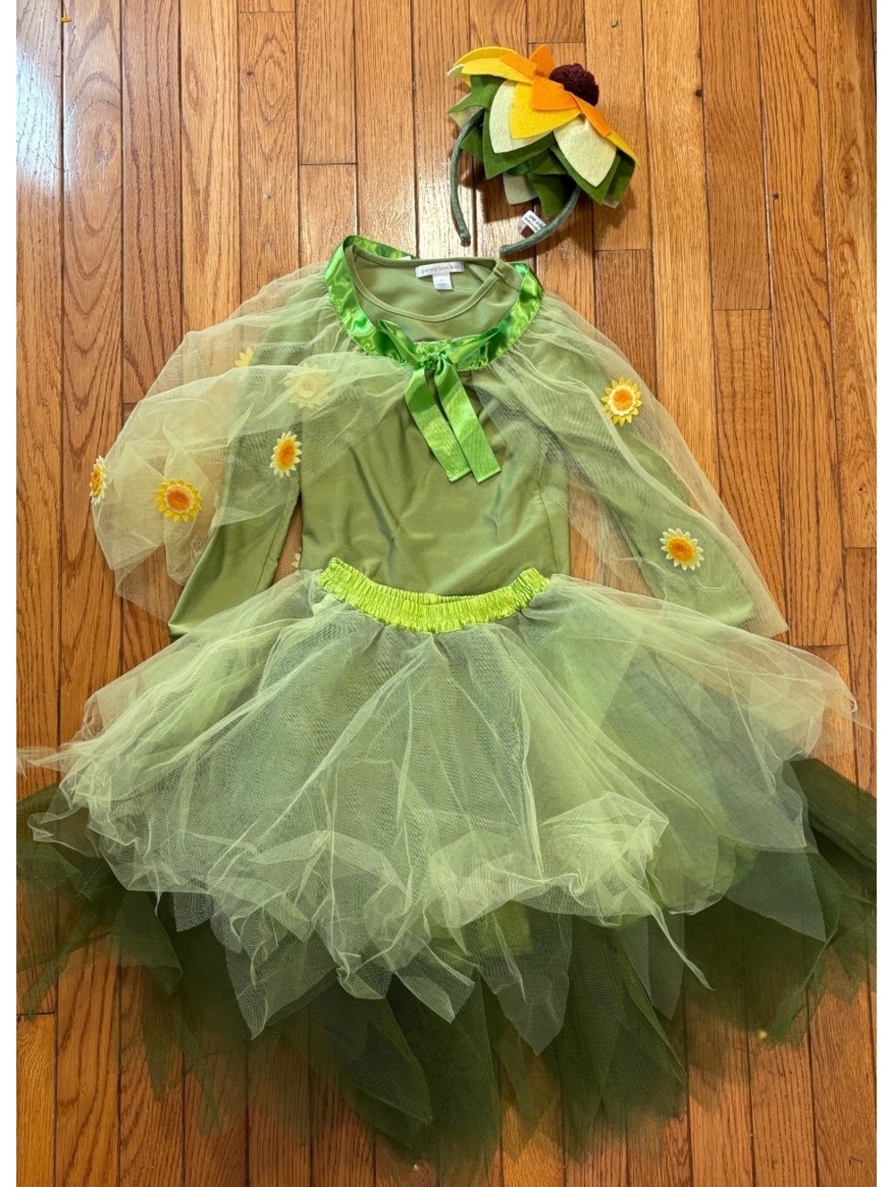 Pottery Barn Kids Sunflower Halloween Costume with Tutu Skirt and Headband, Size